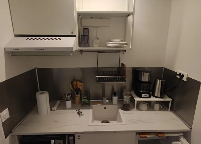 Rue Saint - Cathedrale - Cour Daire Rouen